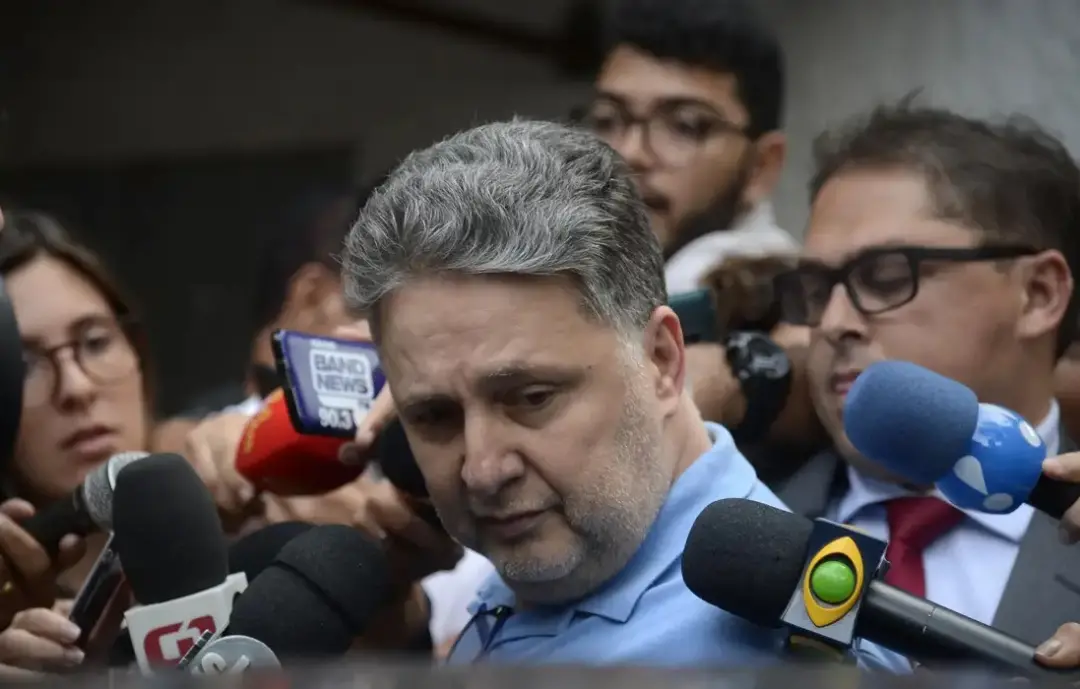 Garotinho desistiu do recurso no TSE, e agora o ministro Floriano de Azevedo Marques vai analisar a desistência. A anul…