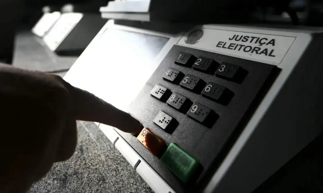 Sete candidatos ficaram com zero votos nas eleições de deputado estadual em cinco estados, como Acre e Goiás. Isso most…