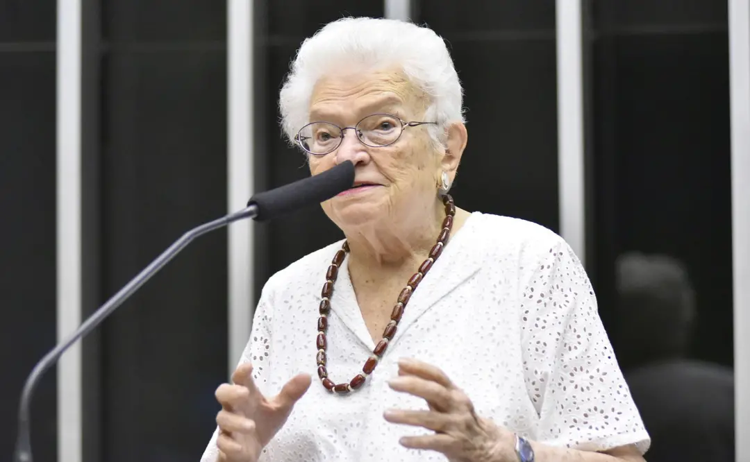 Luiza Erundina, com 91 anos, foi eleita deputada estadual mais velha do Brasil, para a Alesp de São Paulo. É muito lega…