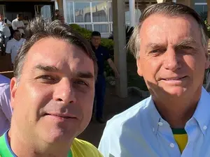 Bolsonaro pediu visita do filho Flávio a Moraes depois do primeiro turno. A situação mostra um jogo político complexo, …