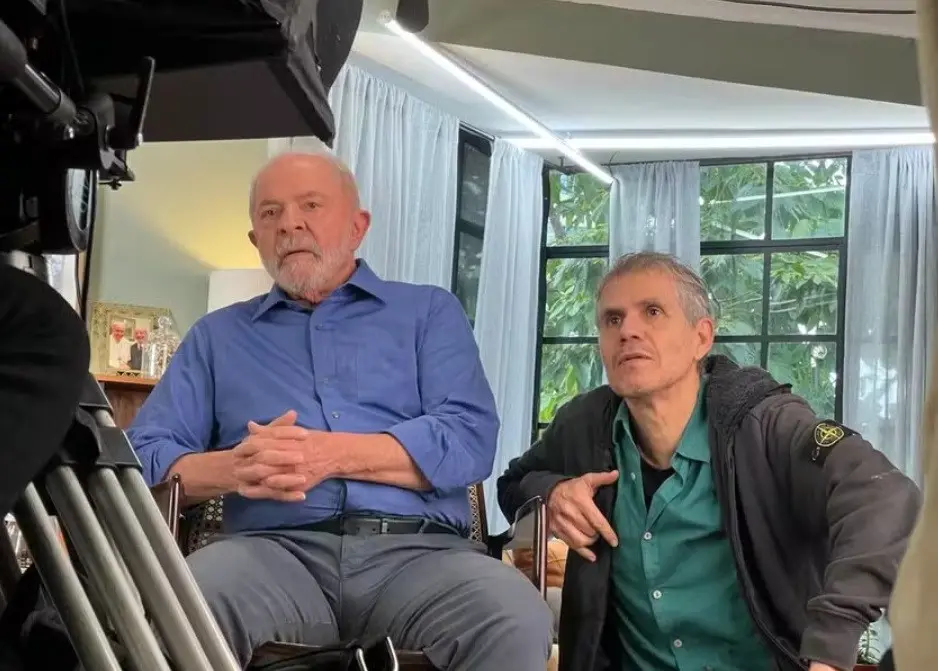 Lula pediu para a campanha mudar tudo, querendo se aproximar de jovens e centro. A cúpula do PT responsabiliza Sidônio …