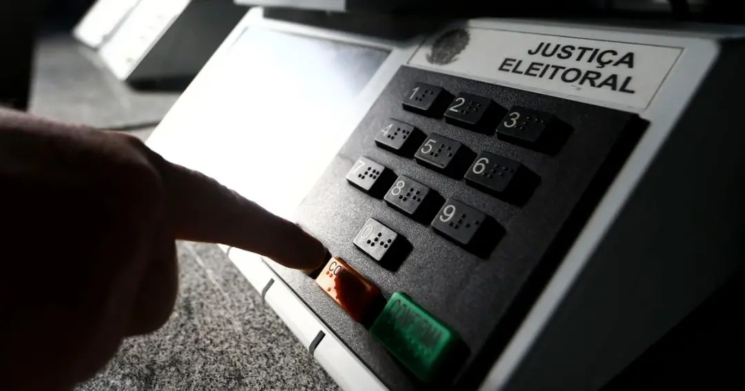 Terceira eleição consecutiva no Brasil com mais dados e monitoramento, mas o campo progressista foi surpreendido pela f…