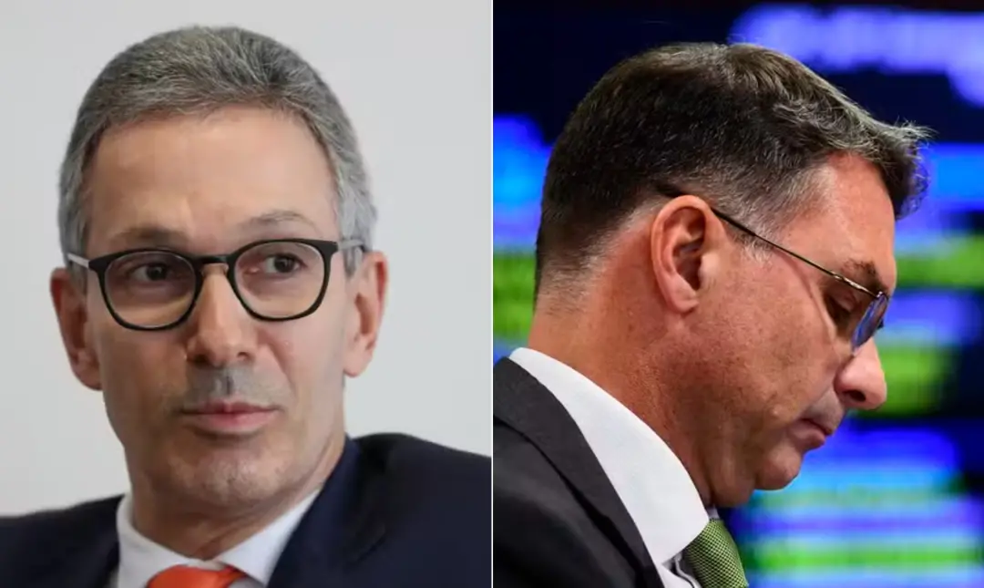 Zema declarou apoio a Flávio Bolsonaro no segundo turno, dizendo que o Brasil nao aguenta mais quatro anos de PT. Essa …