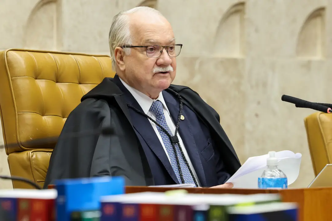 Edson Fachin declarou que nenhuma pretensão de poder pode prevalecer sobre a democracia durante o aniversário da Consti…