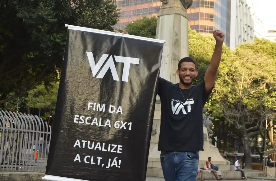 Rick Azevedo vai a Brasília acompanhar discussões pelo fim da escala 6x1, movimento que ele criou. Acho fundamental que…