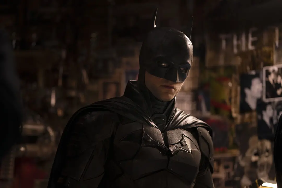 Matt Reeves pausou a producao de The Batman II por um assunto familiar. O DC Studios confirmou o apoio total e a expect…