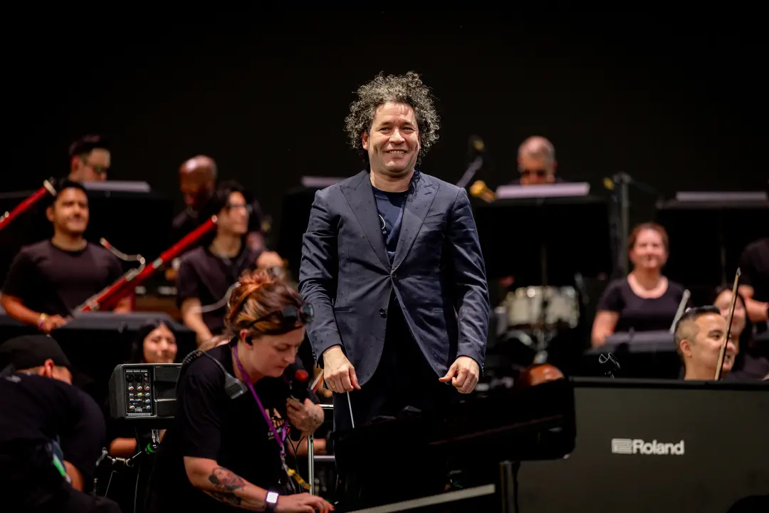 Gustavo Dudamel é homenageado pelo Uptown Toast por sua atuação com a New York Philharmonic. A celebração, que acompanh…