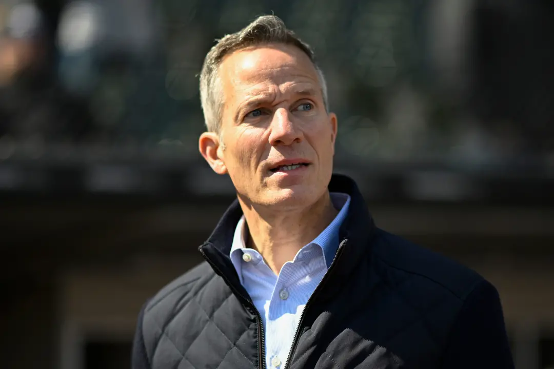 Christopher Ilitch falou sobre a frustração dos torcedores do Detroit Red Wings após a noite de abertura. Ele disse que…