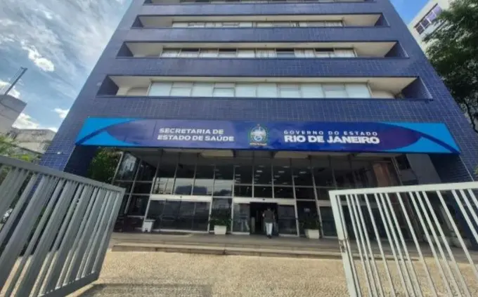 Quase 500 bolsas integrais de estudo para trabalhadores da rede estadual de saúde no RJ. A SES-RJ abriu vagas em 15 ins…