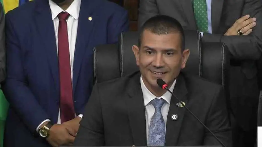 Douglas Ruas confia em ser declarado efetivado no cargo no primeiro turno, após a defesa de Garotinho pedir desistência…