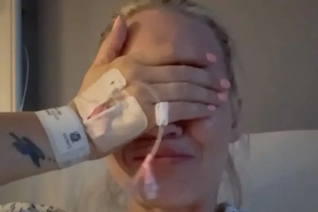 Kimberley Wyatt, integrante das Pussycat Dolls, revelou ter feito uma cirurgia de troca de quadril e compartilhou vídeo…