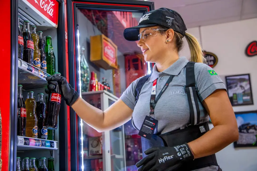 Rio Grande do Sul, 289 vagas temporárias abertas pela Coca-Cola FEMSA para o Plano Verão. É bom ver a empresa reforçand…