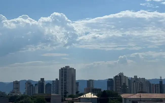 El Niño Costeiro atingiu 5,3ºC, um recorde inédito nas quatro regiões monitoradas. Esse aquecimento extremo acarreta de…