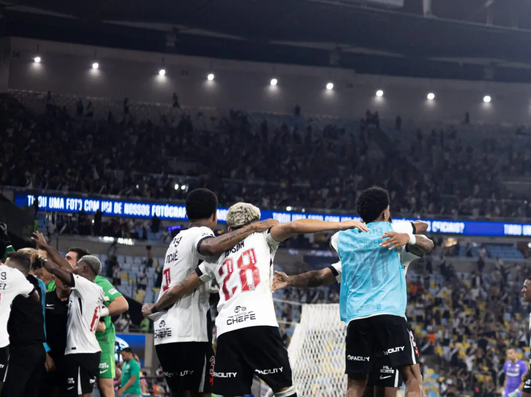 Negada a liminar do Vasco para jogar no Maracanã contra o Boca Juniors. A Justiça viu divergência nos laudos técnicos d…