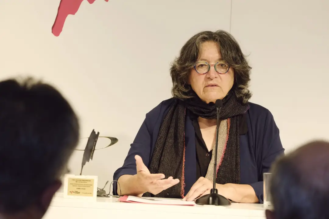 Amira Hass, premiada, fala sobre o jornalismo de baixa tecnologia que escuta a gente. Ela aponta que, embora os judeus …