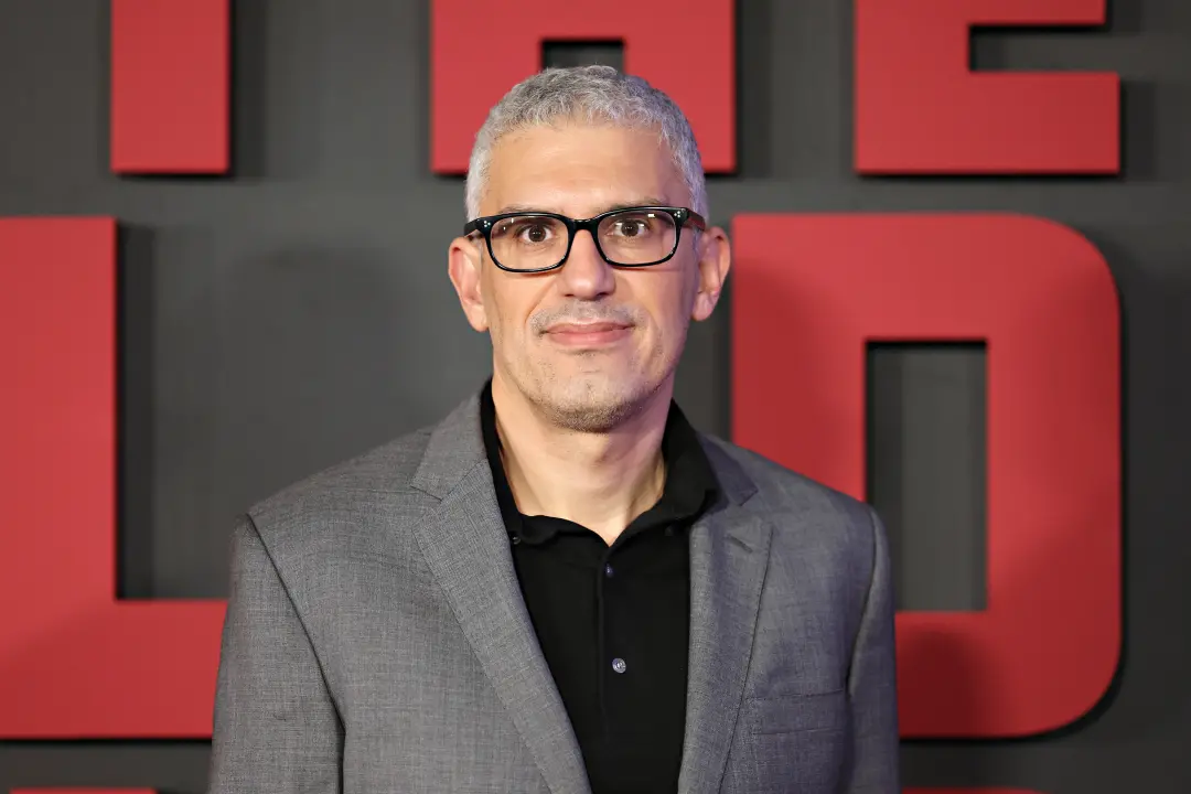 Sam Esmail e a Esmail Corp assinaram com a WME para representação total. Isso reforça o mercado de produções de alto ní…