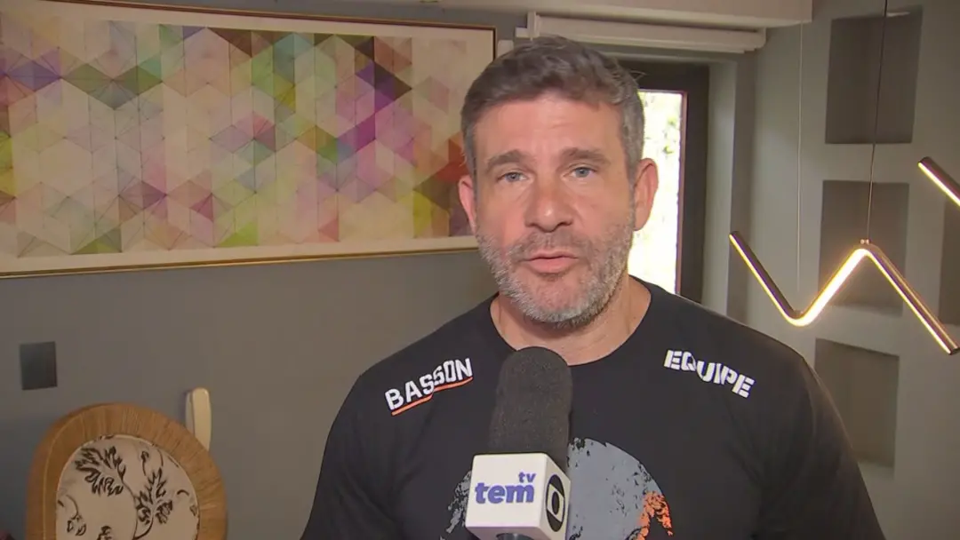 Leandro Basson foi eleito deputado estadual com 90.934 votos, priorizando segurança em Jundiaí. O papel de elo de negoc…