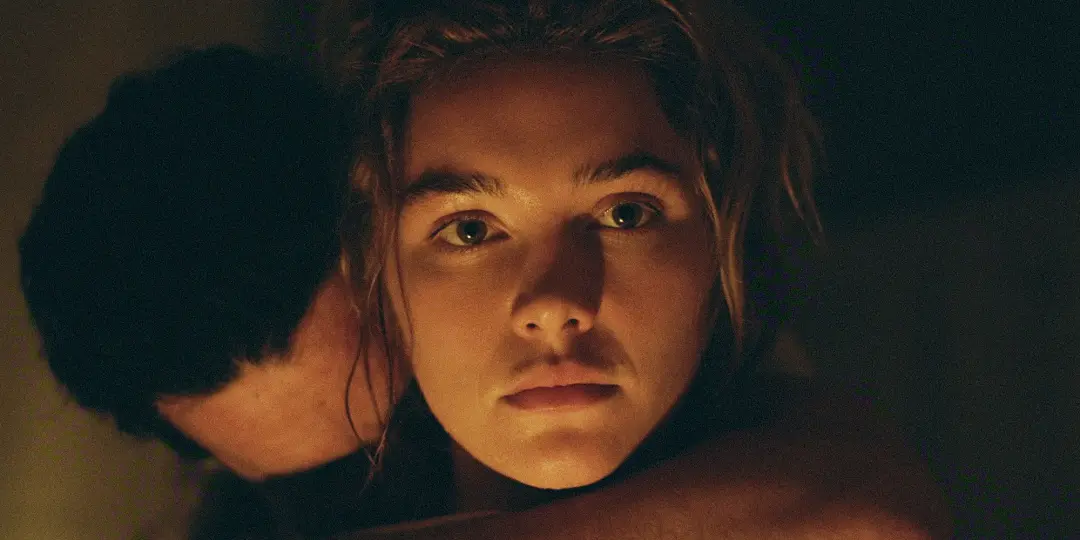 Florence Pugh tá na Netflix agora com uma série de sete episódios adaptando um romance americano grande. Muita gente já…
