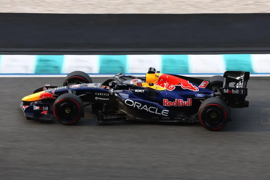 Red Bull Ford Powertrains fez o primeiro triunfo de motor Ford na Fórmula 1 em 16 corridas, no Grande Prêmio de Butão. …