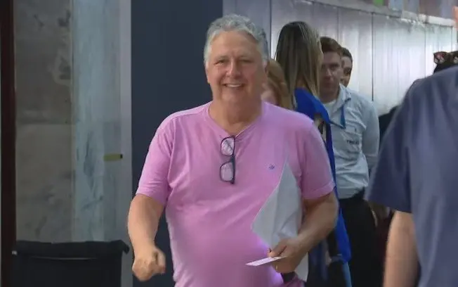 Anthony Garotinho desistiu do recurso no TSE contra o indeferimento de sua candidatura no Rio de Janeiro. A retirada do…