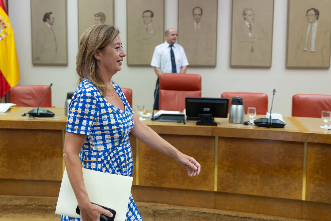 Rejeitaram os dois decretos lei sobre moradia no Congresso de Deputados. O governo quer enviar um novo texto para a Dip…