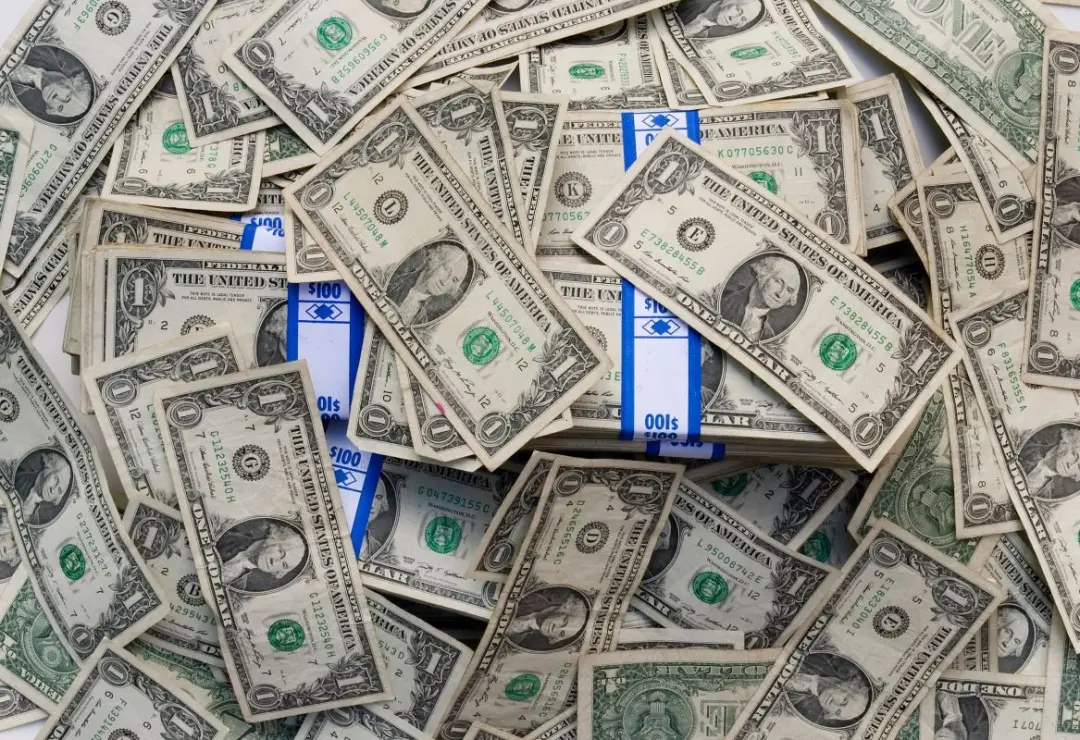 Dólar caiu mais de 4%, fechando abaixo de R$ 5,00, com o Ibovespa subindo quase 8%. O otimismo surge da possível mudanç…