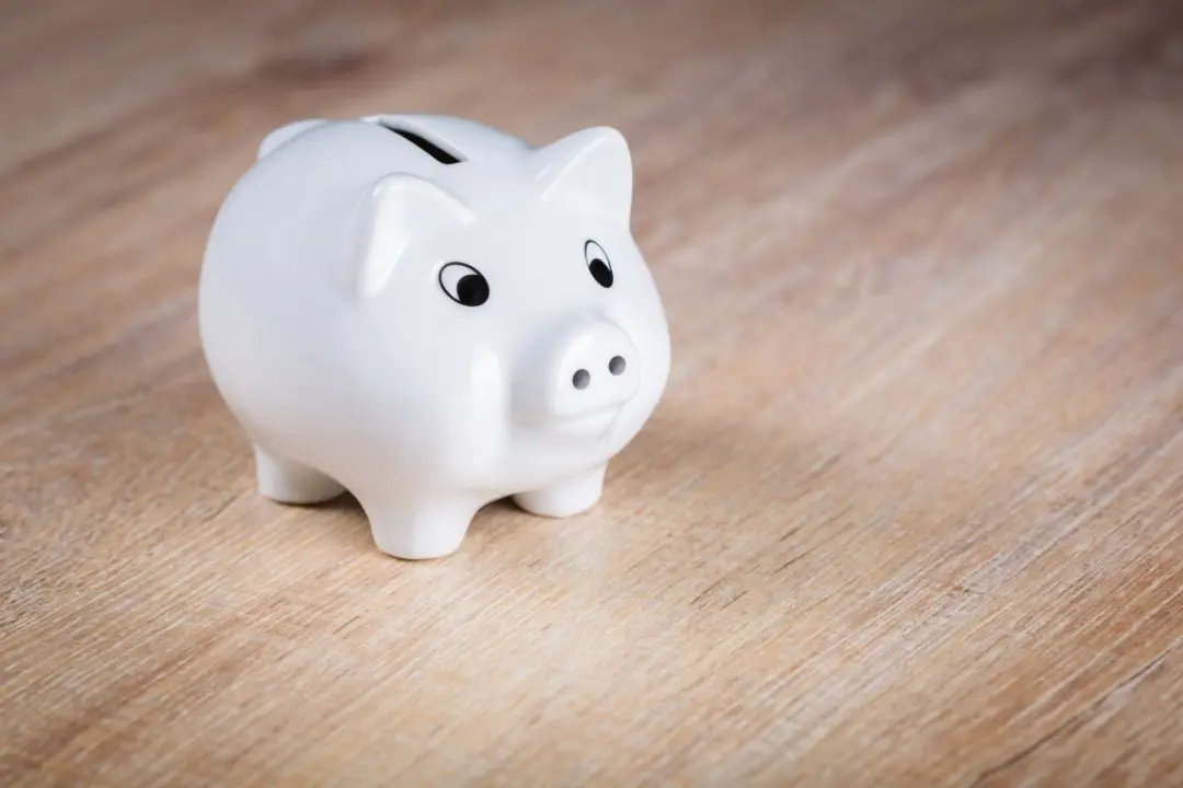 Aportes em previdência privada caíram 5,8%, somando R$ 105 bilhões até agosto. A redução mostra uma cautela no planejam…