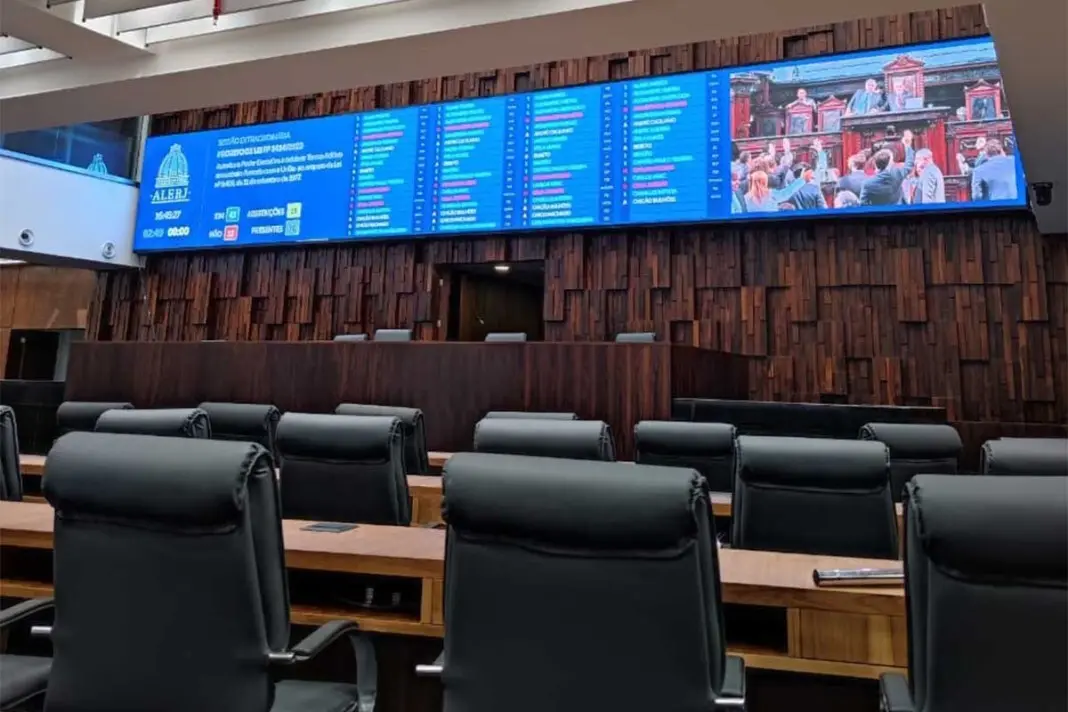 Dezessete deputados da Alerj não conseguiram se reeleger na última disputa. A renovação na Assembleia é de quase 39%, m…