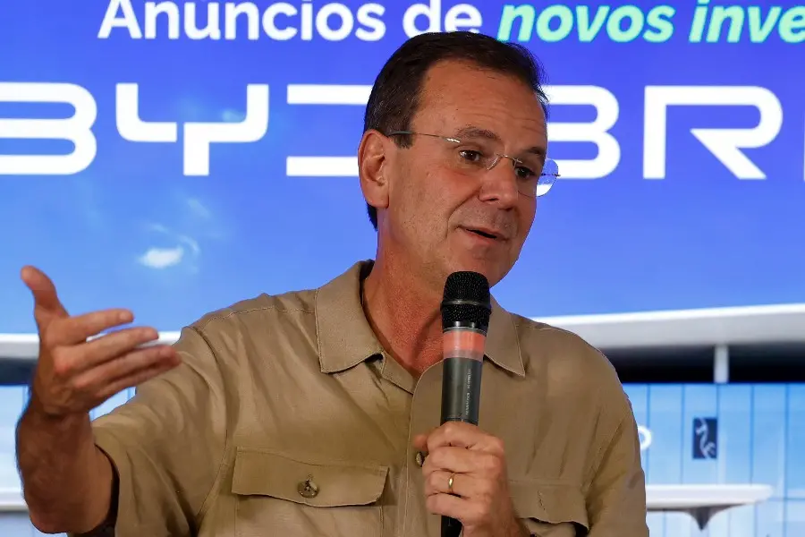 Paes disse que o voto casado foi o motivo da derrota com 564 mil votos a menos do que no primeiro turno. A estratégia d…