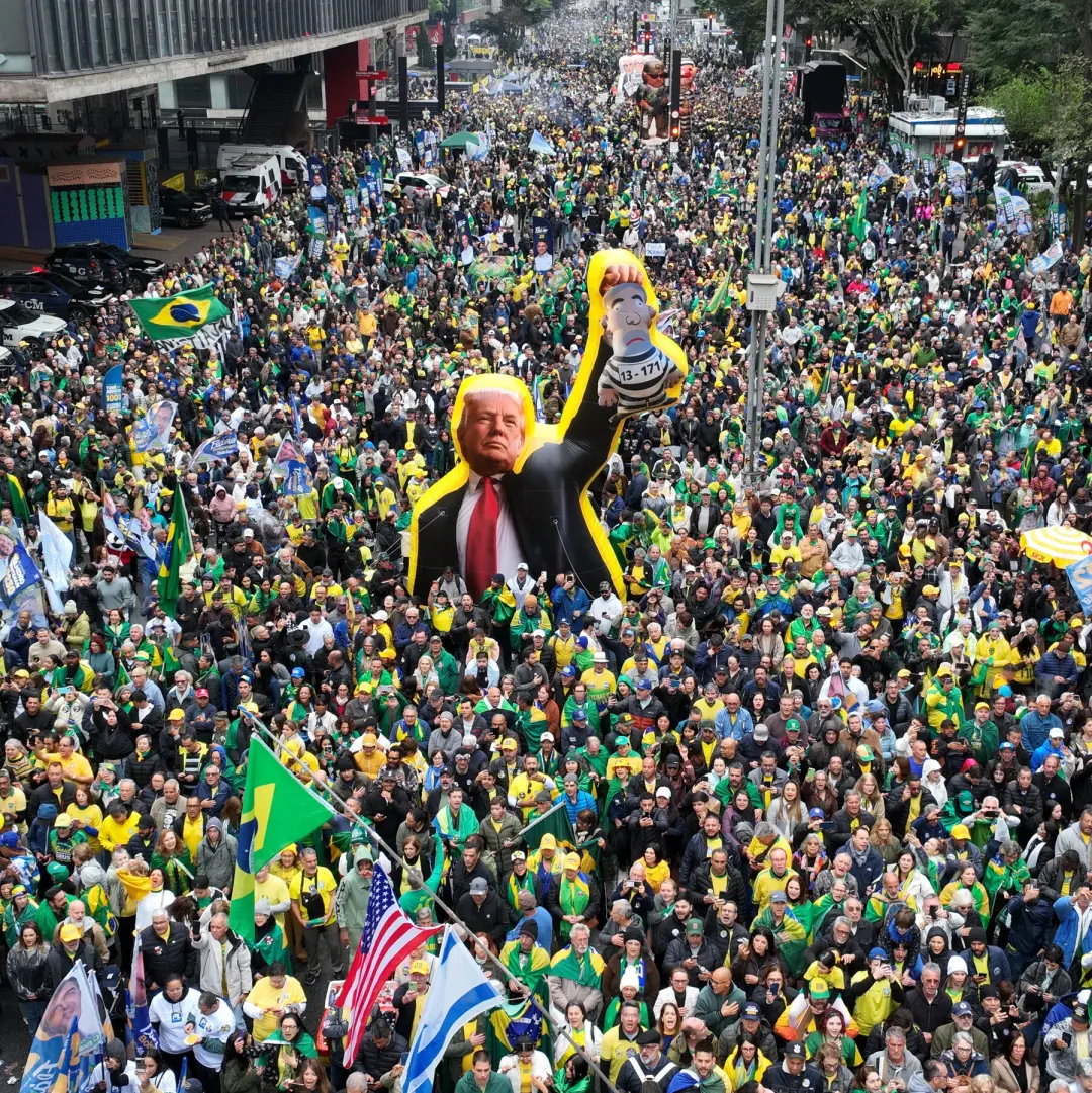 Flávio Bolsonaro, cotado para a presidência brasileira, daria a Donald Trump um aliado importante na América Latina, es…
