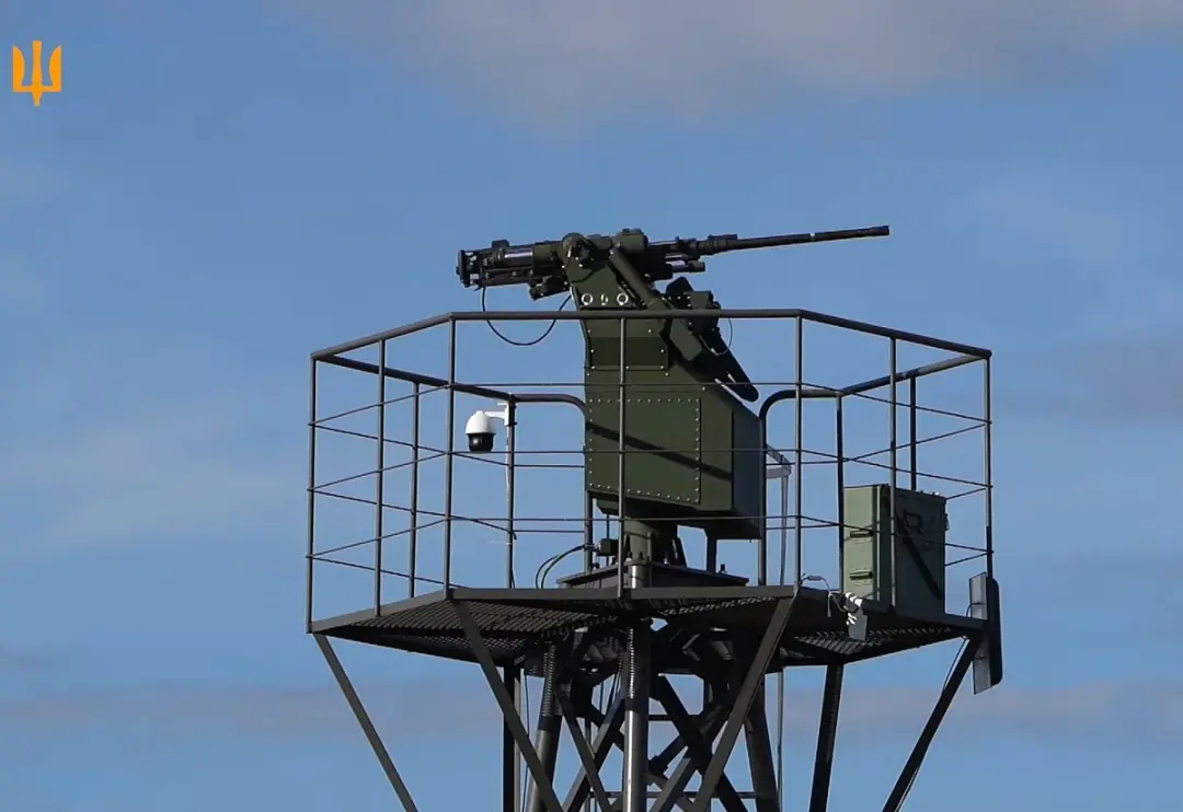 Ucrânia usa torres robóticas com IA para derrubar drones russos jatos. A tecnologia busca compensar a escassez de muniç…