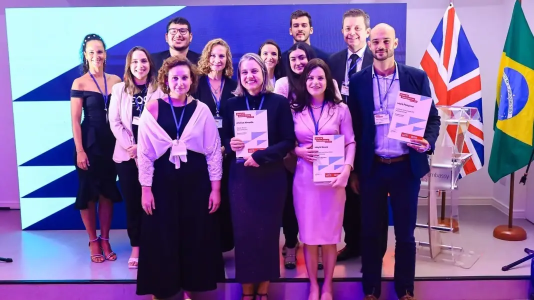 Leonardo Bastos, cientista fluminense, ganhou o Study UK Alumni Awards 2024 reconhecendo sua trajetória. É bom ver ciên…