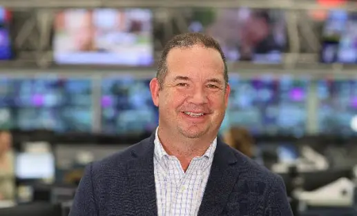 Chris Wayland assume a liderança da NBCUniversal Local, sucedendo Valari Staab. Parece uma transição importante para ma…