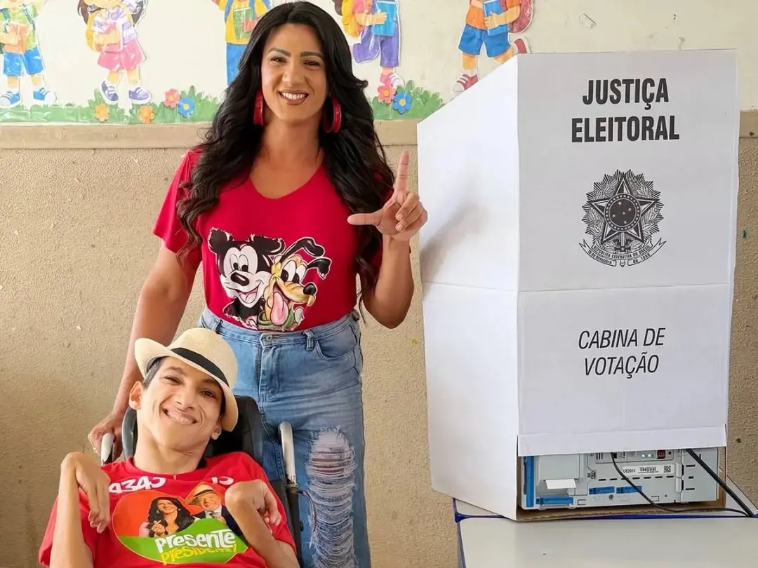 Thabatta Pimenta foi eleita deputada federal pelo Rio Grande do Norte com 92.473 votos. Ver uma mulher da nossa região …