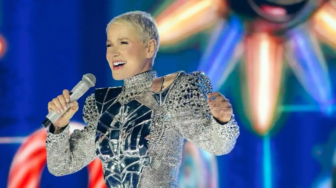Xuxa trocou a mansão de quase 3 mil m² por casa de 900 m² no Rio de Janeiro. Ver a escolha por um projeto sustentável m…