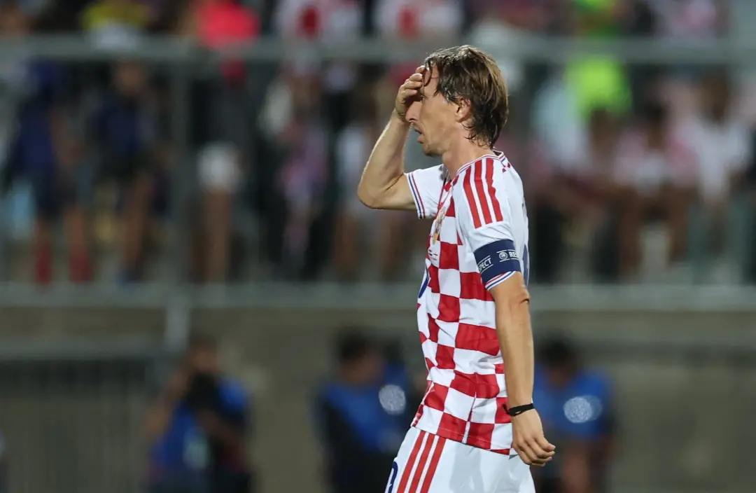 Derrota por 7 a 0 da Croácia contra a Inglaterra ficou marcada como a pior da história do futebol croata. O treinador f…