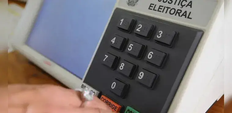 Quem não votou no primeiro turno das Eleições 2026 pode votar normalmente no segundo turno, dia 25 de outubro. Cada tur…