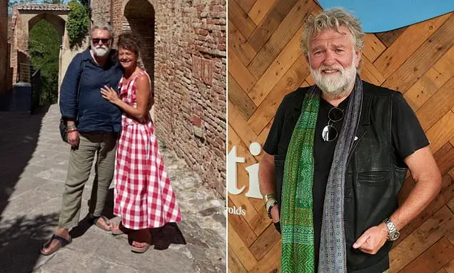 Carline Witcomb, de 62 anos e divorciada, é a nova namorada de Hairy Biker Si King, designer de interiores. É bom ver q…