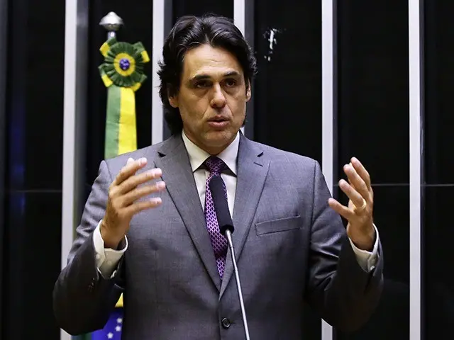 Danrlei foi o único ex-jogador eleito para cargo nacional, renovando mandato de deputado federal pelo Rio Grande do Sul…