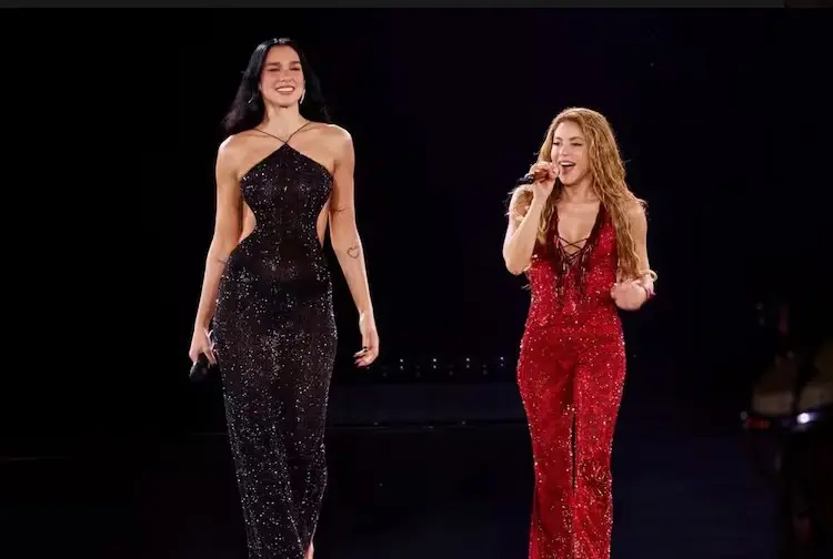 Madri, no Macondo Park, Shakira convidou Dua Lipa para cantar Antología em um dueto inédito. Essa troca mostra como a m…