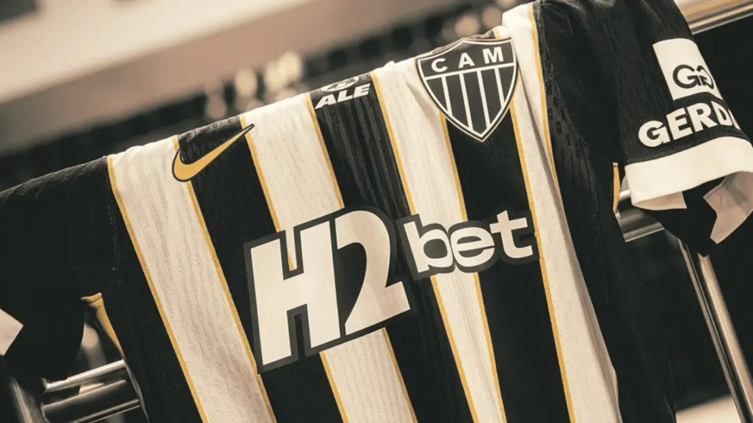 Atlético MG rescindiu contrato com H2 Bet, patrocinadora máster, após proibição federal de jogos de cassino online. Ess…