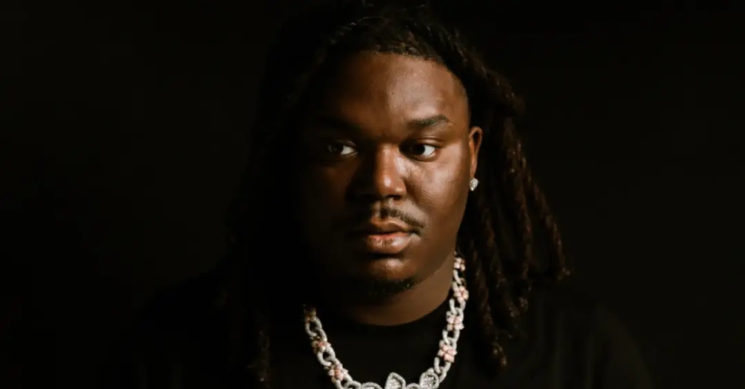 Lucki foi esfaqueado no rosto durante uma briga em Los Angeles, deixando quatro pessoas feridas. Isso mostra como a fam…