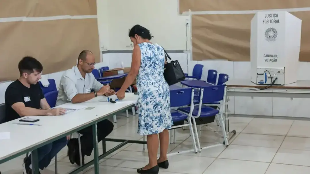 Sete estados terão segundo turno para governador no dia 25, já que o primeiro turno não definiu vencedores. A disputa a…