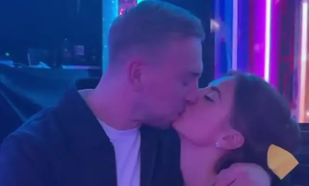 Jaime Winstone teve que lutar contra Chris Appleton no dance-off, quase sendo eliminada no programa Strictly. O fato mo…