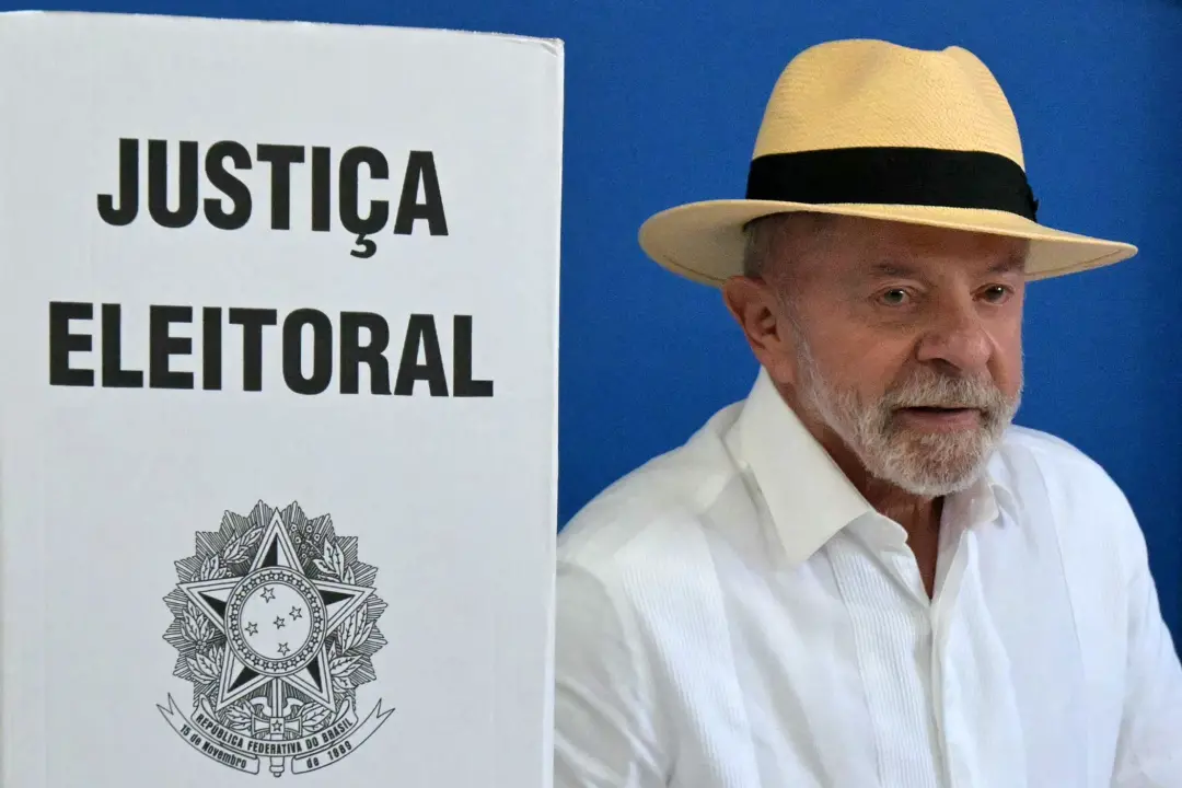 Lula vai insistir em discutir a relação de Flávio com o Caso Master no segundo turno. A campanha não tem uma formula ma…
