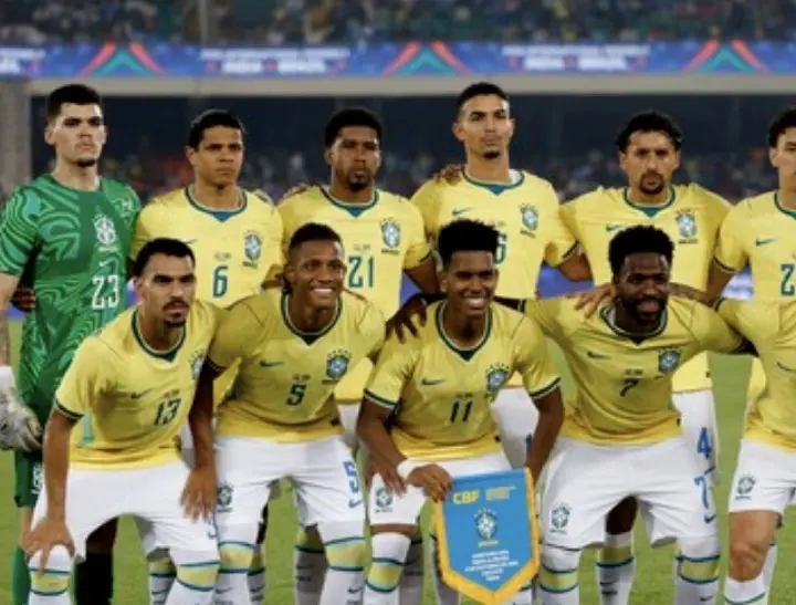 Ancelotti ganha 10 milhões de euros anuais, quase 5 milhões por mês, para a seleção brasileira. O que eu vejo é um dinh…