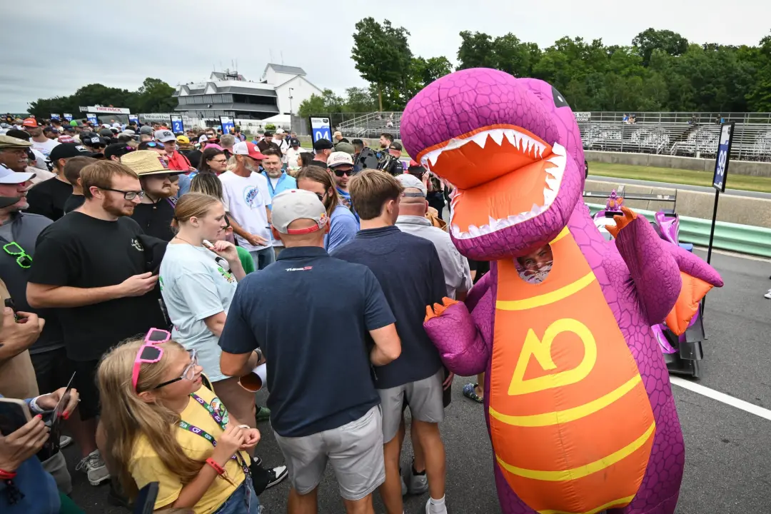 Petit Le Mans no Road Atlanta mostrou o que é corrida de resistência, a combinação de carros e batalhas noturnas é dife…