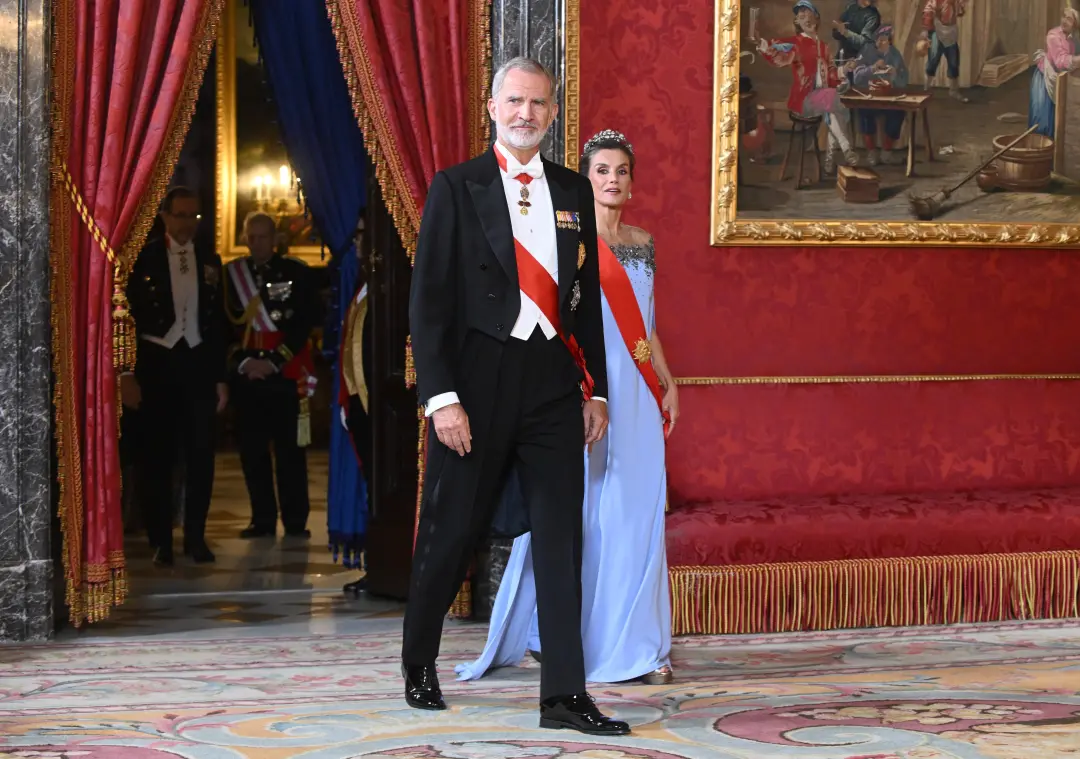 Reis espanhóis chegam à Finlândia em viagem de Estado no meio da tensão com a Rússia. A segurança e defesa europeia são…