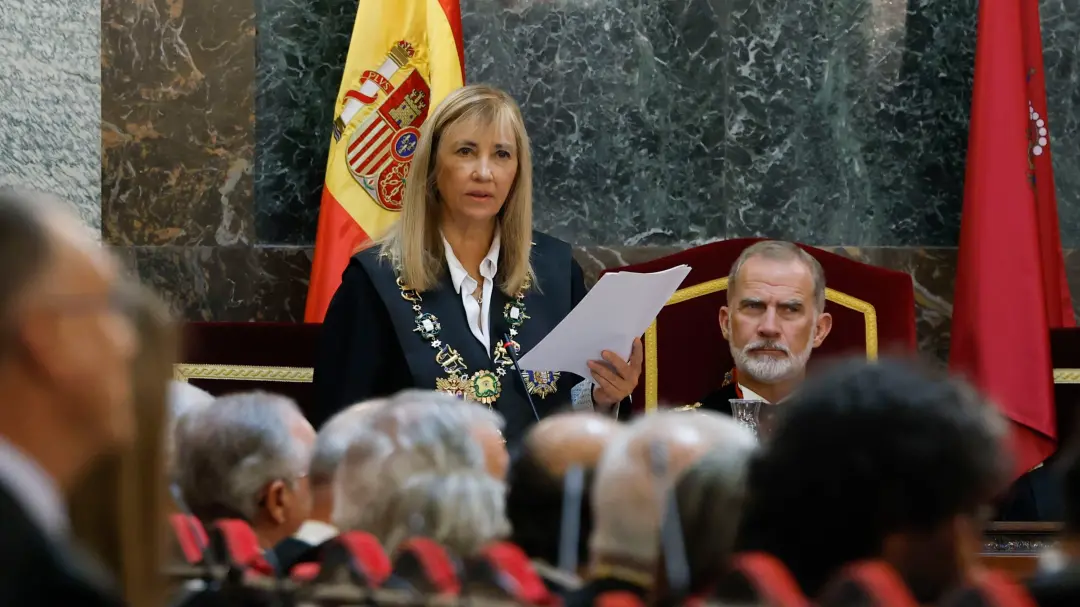 Isabel Perelló assume o CGPJ após dois anos, mas enfrenta dificuldades para nomear magistrados devido às fraturas entre…