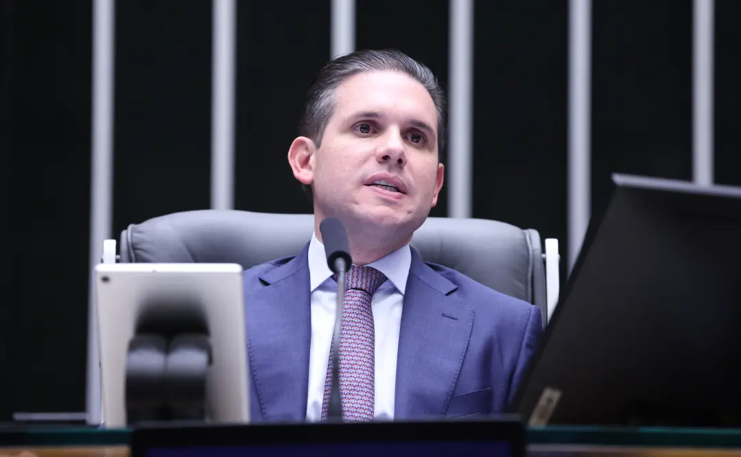Hugo Motta, presidente da Câmara dos Deputados, parabenizou os eleitos e reeleitos neste domingo. A Câmara continua seu…